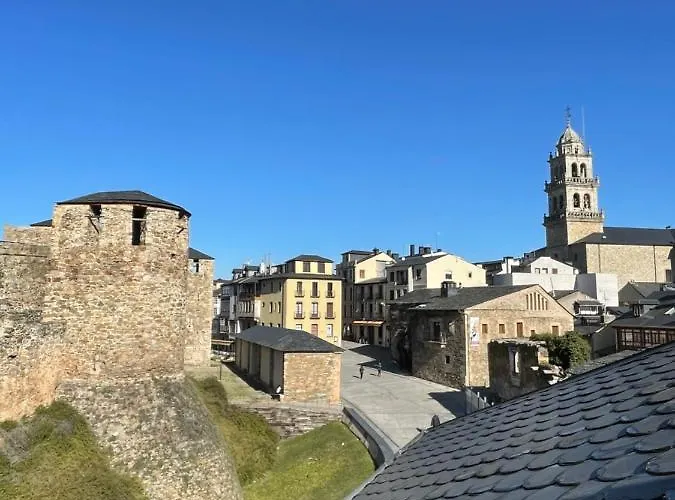 Turisticos Guiana Apartment Ponferrada